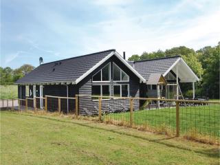 6 Bedroom Beautiful Home In Tranekær - Hou - 4