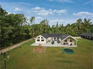 Holiday Home Frederiksværk - 01 - Melby - 5