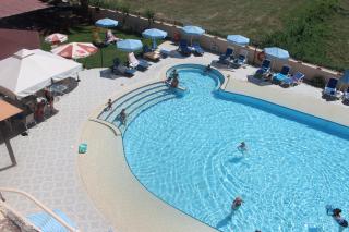 Ninos On The Beach Hotel - 4