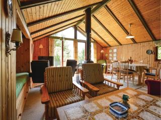 Two-Bedroom Holiday Home In Hojby - Højby - 8