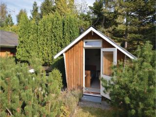 Two-Bedroom Holiday Home In Hojby - Højby - 4