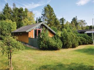 Two-Bedroom Holiday Home In Hojby - Højby - 3