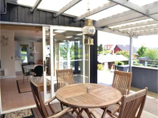 Beautiful Home In Ebeltoft - 3