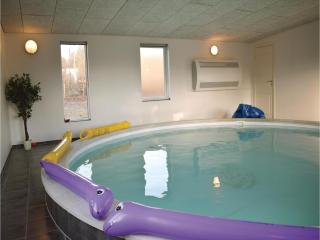 Three-Bedroom Holiday Home In Ronde - Rønde - 9