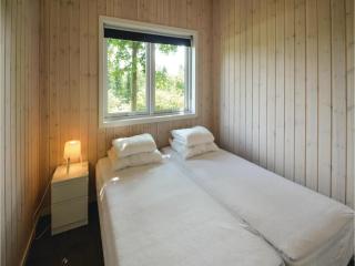 Three-Bedroom Holiday Home In Ronde - Rønde - 1
