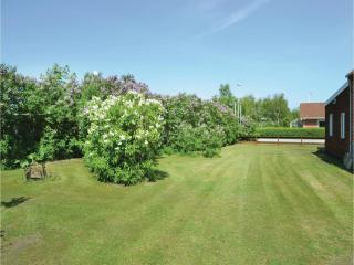 Ten-Bedroom Holiday Home In Glesborg - Glesborg - 3