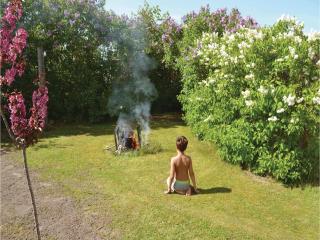 Ten-Bedroom Holiday Home In Glesborg - Glesborg - 2