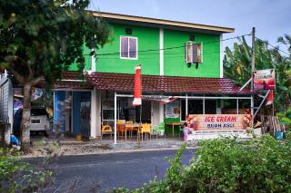 Krui Saejadi Surf and Stay - 1