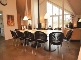 Six-Bedroom Holiday Home In Blavand - Blåvand - 5