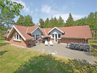 4 Bedroom Pet Friendly Home In Blåvand - Ho - 9