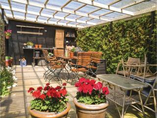Two-Bedroom Holiday Home In Tarm - Tarm - 9