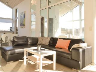 Gorgeous Home In Hvide Sande With Sauna - Bjerregård - 9