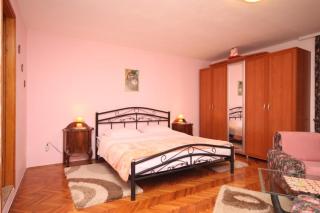 Apartments and rooms with parking space Nerezine, Losinj - 8049 - 2