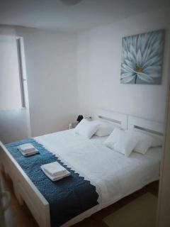 Apartments with WiFi Vis - 13442 - 8