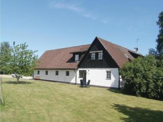 Awesome Apartment In Saxtorp With Wifi - 9