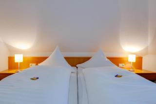 Central Hotel Friedrichshafen - Friedrichshafen - 7