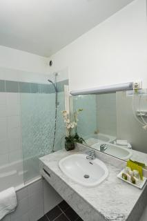 Logis Hotel - Restaurant Le Relais de Comodoliac - Saint-Junien - 6