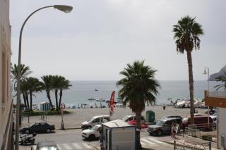 Apartamento con vista al mar a 3 minutos de la playa! Spacious Beach Apartment 3 min to the beach - 5