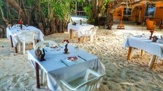 Rasdhoo Island Inn Beachfront - 1