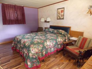 Melody Motor Lodge - Connellsville - 2