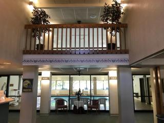 Econo Lodge Inn & Suites - Oconto - 1