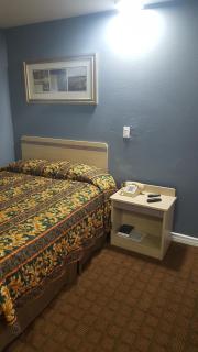 Travel Inn - Sharonville - 4