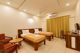 Hotel Woodland - Kolhapur - 5