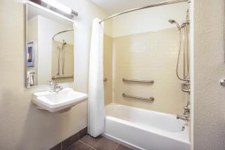 Candlewood Suites Indianapolis Northeast by IHG - Indianapolis - 2