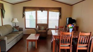 Pigeon Hollow Park Cottages - Bobcaygeon - 2