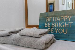 Relax at Kapakai Cottage 2-Bedroom Comfort with Full Kitchen & WD - 2