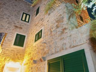 Sea-View Villa in Bol with Sauna & bubble bath - Bol - 0