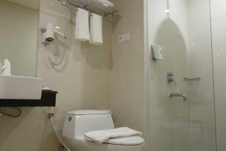 Namira Syariah Hotel Surabaya - 4