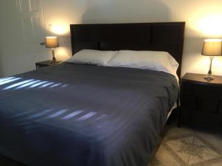 One Hamilton Place - Emerald - 7