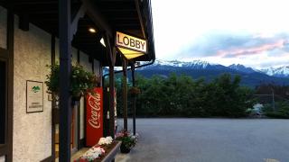 Yellowhead Motel - Valemount - 8