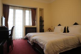 Quartier Suisse Hotel - 5