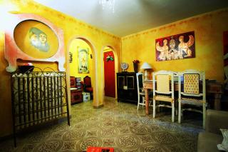 Hand decorated house with court - Florenz - 5