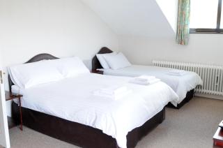 Goldenhill Guesthouse - 2