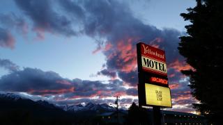 Yellowhead Motel - Valemount - 0