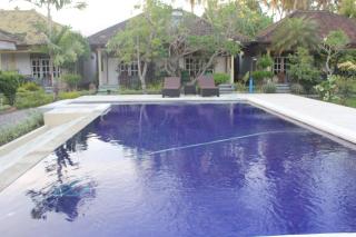 Taman Lily's Hotel - 9