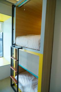 Borough Capsule Hostel Bali - Legian - 2
