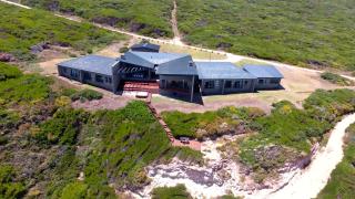 Cliff's Edge Farmhouse - Stilbaai - 9