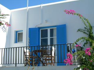 Bizas Rooms & Studios - Parikia - 3