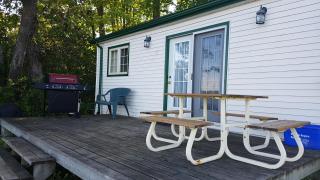 Pigeon Hollow Park Cottages - Bobcaygeon - 8