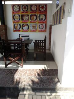 Izaac's Bed & Breakfast - Lovina - 2
