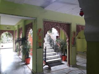 Hotel Paramount Palace - Pushkar - 0