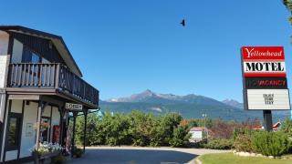 Yellowhead Motel - Valemount - 9