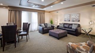 Best Western Plus Concordville Hotel - 6