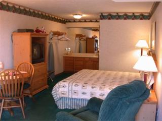 Townhouse Inn & Suites Omaha - Omaha - 1