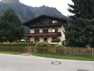 Landhaus Kuen - Huben - 2