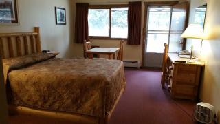 Yellowhead Motel - Valemount - 4